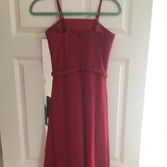 Beautiful formal dress - Picture 2 of 3